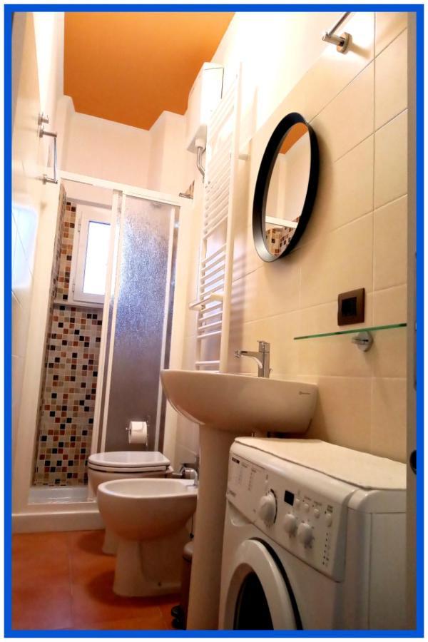 La Casa Di Anna A Due Passi Dal Mare... E Non Solo Apartment วาโด ลีกูเร ภายนอก รูปภาพ