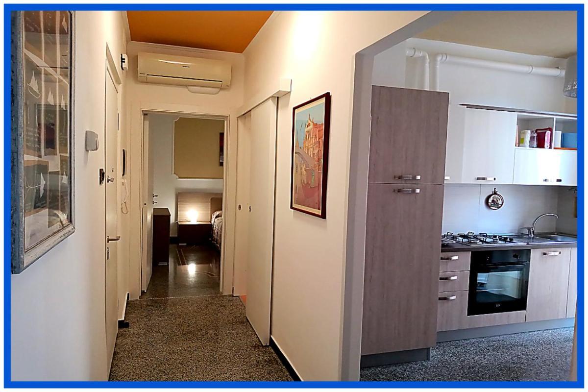 La Casa Di Anna A Due Passi Dal Mare... E Non Solo Apartment วาโด ลีกูเร ภายนอก รูปภาพ