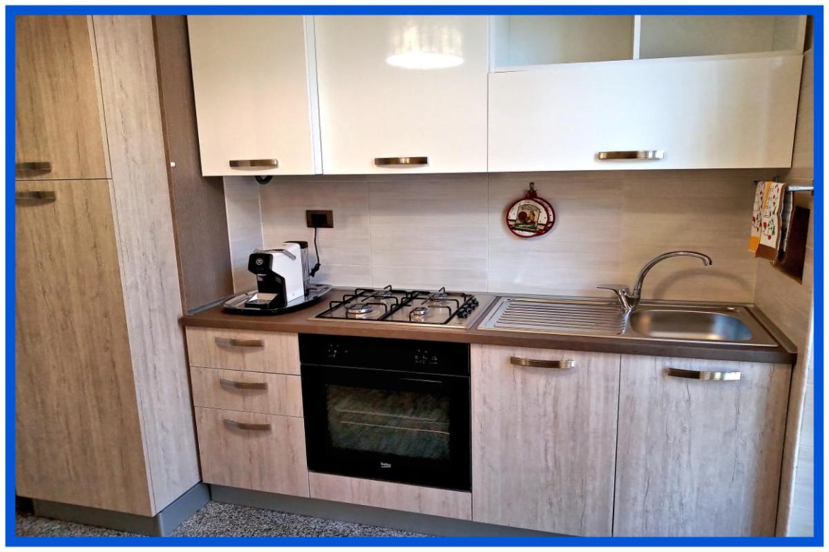 La Casa Di Anna A Due Passi Dal Mare... E Non Solo Apartment วาโด ลีกูเร ภายนอก รูปภาพ