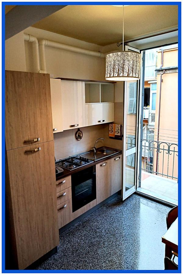 La Casa Di Anna A Due Passi Dal Mare... E Non Solo Apartment วาโด ลีกูเร ภายนอก รูปภาพ