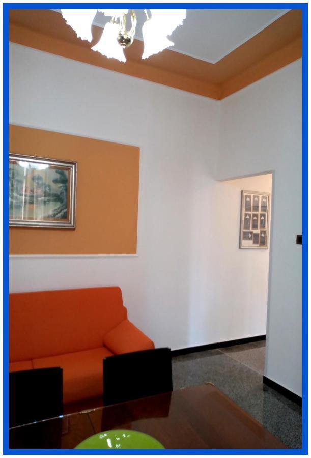 La Casa Di Anna A Due Passi Dal Mare... E Non Solo Apartment วาโด ลีกูเร ภายนอก รูปภาพ
