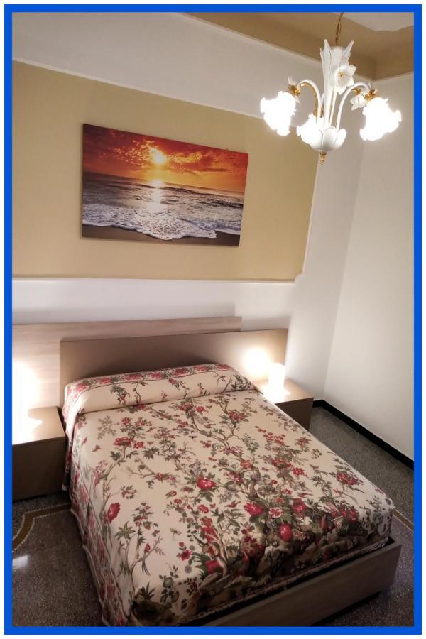 La Casa Di Anna A Due Passi Dal Mare... E Non Solo Apartment วาโด ลีกูเร ภายนอก รูปภาพ